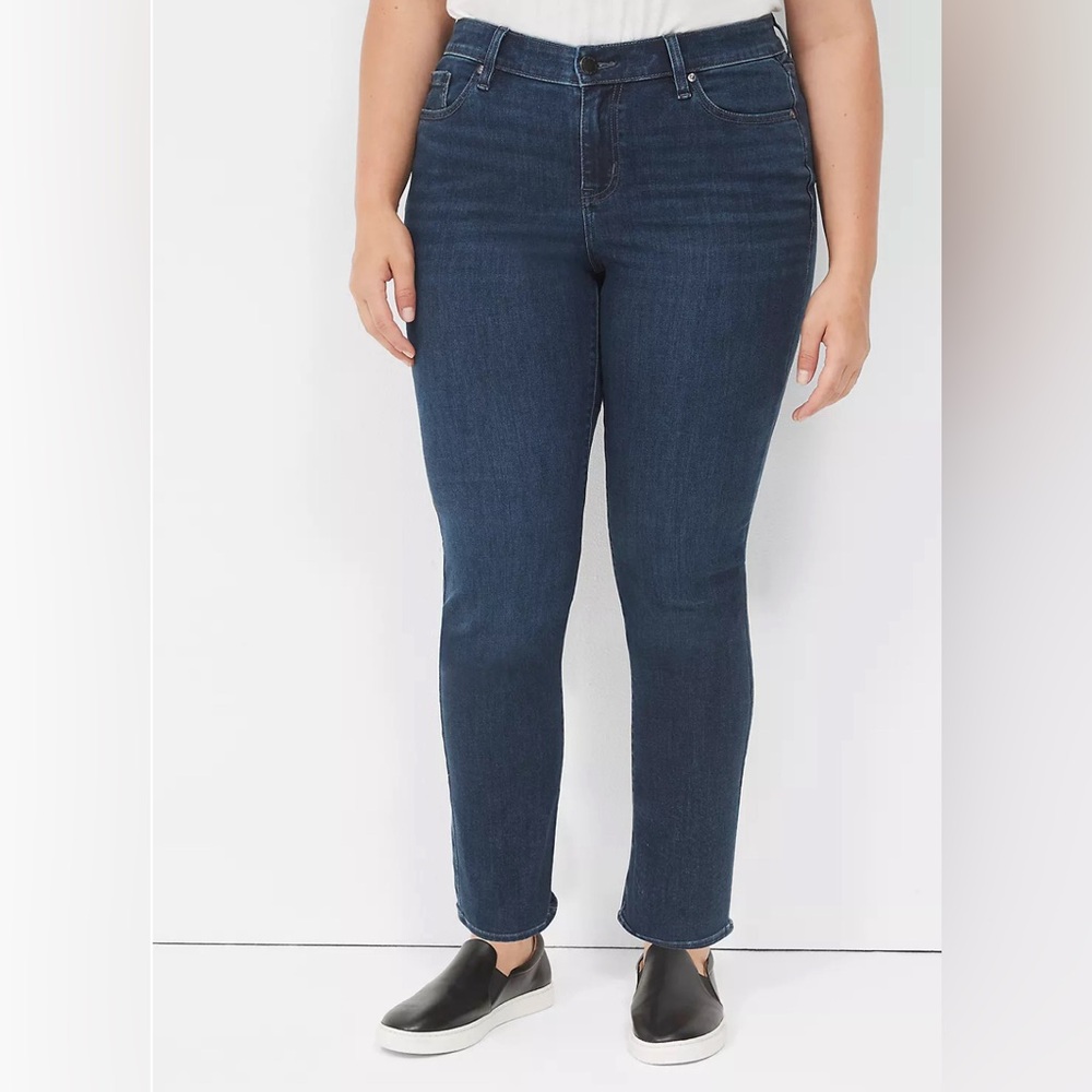 Signature Fit Straight Jean - Everyday Dark Wash Size 28s